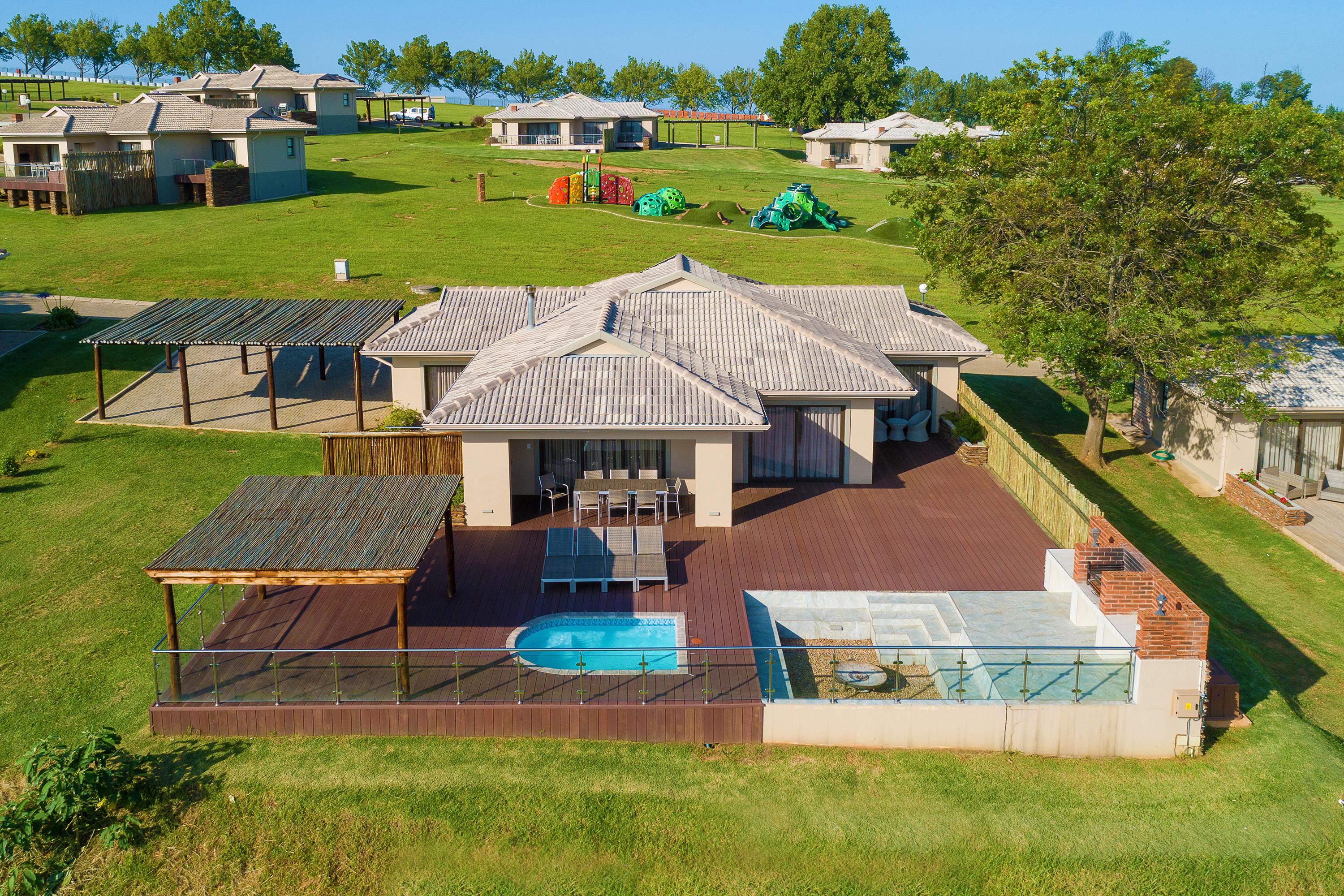 Cayley Mountain Resort Champagne Valley Exterior foto
